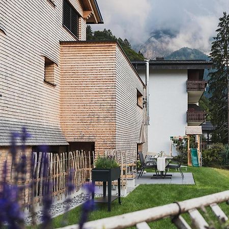 Apartment Aurelian Vandans Exterior photo