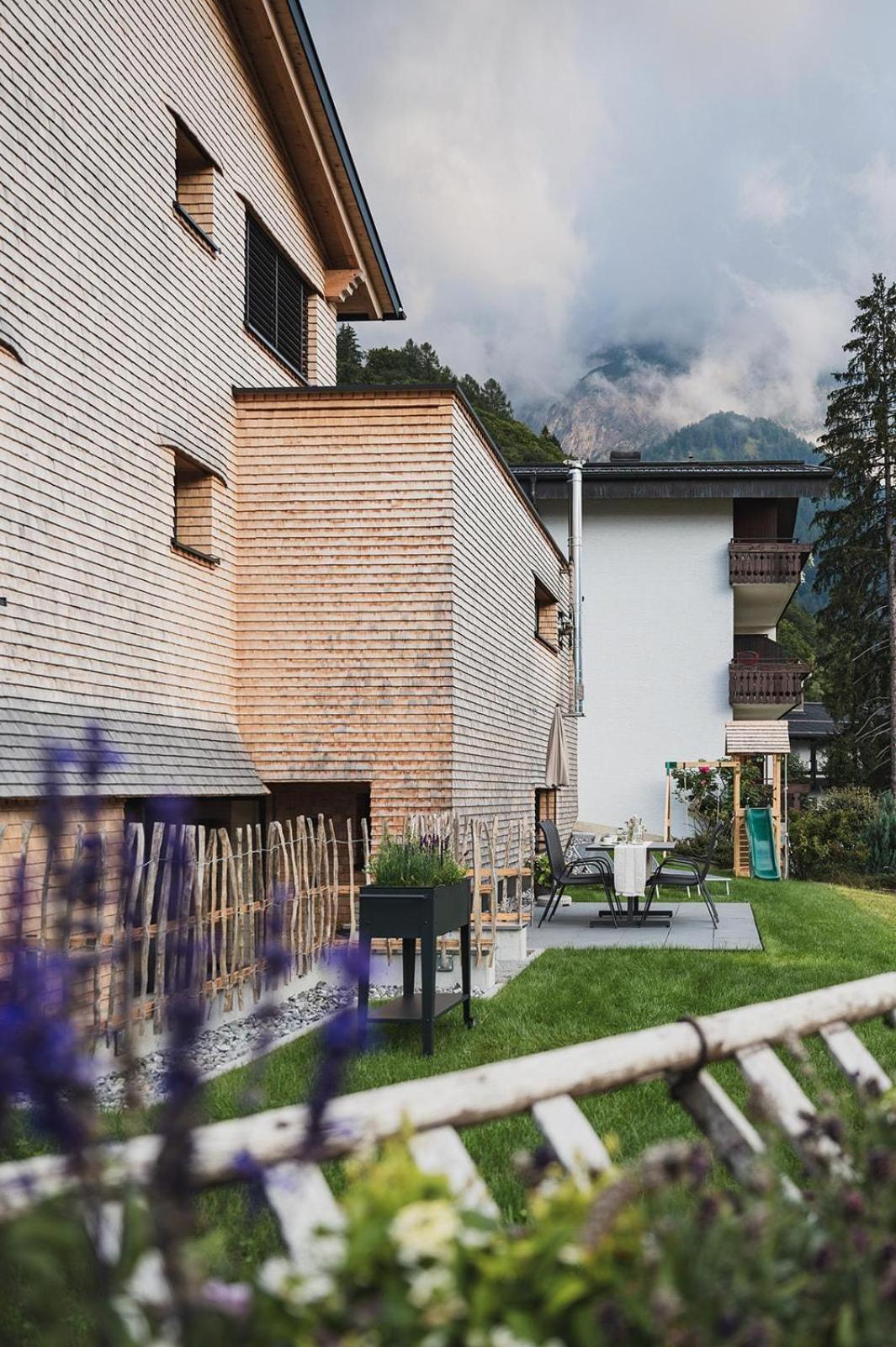 Apartment Aurelian Vandans Exterior photo